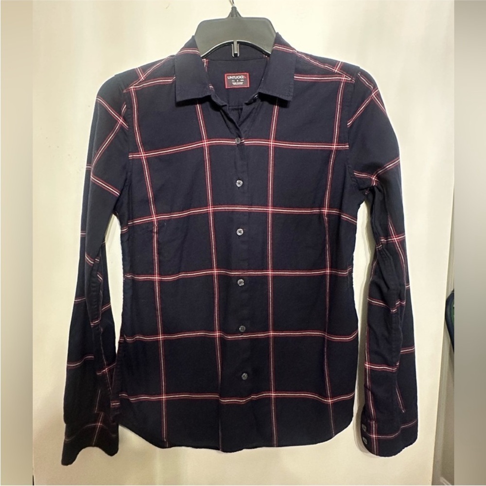 UNTUCKit Women’s Navy & Red Plaid Button Down Shirt | 2 | Classic Fall Flannel
